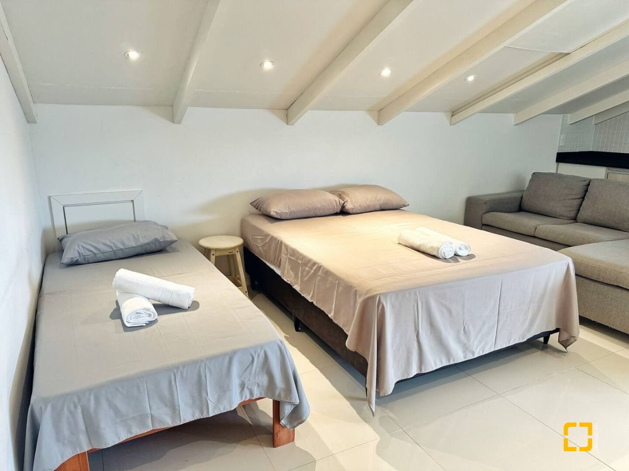 Cobertura com 200m², 4 quartos (sendo 1 suíte), 2 garagens, no bairro Ingleses em Florianópolis
