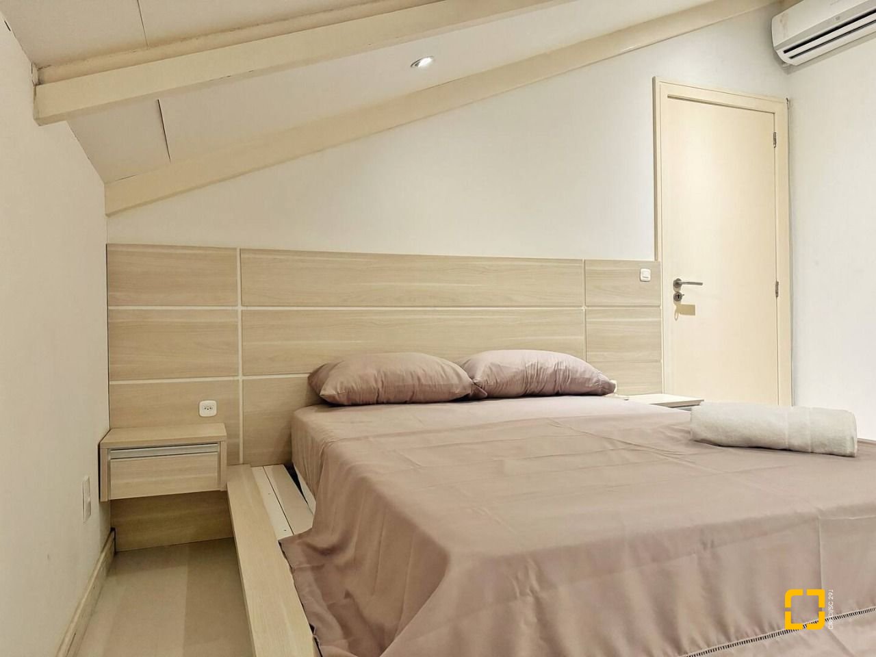 Cobertura com 200m², 4 quartos (sendo 1 suíte), 2 garagens, no bairro Ingleses em Florianópolis