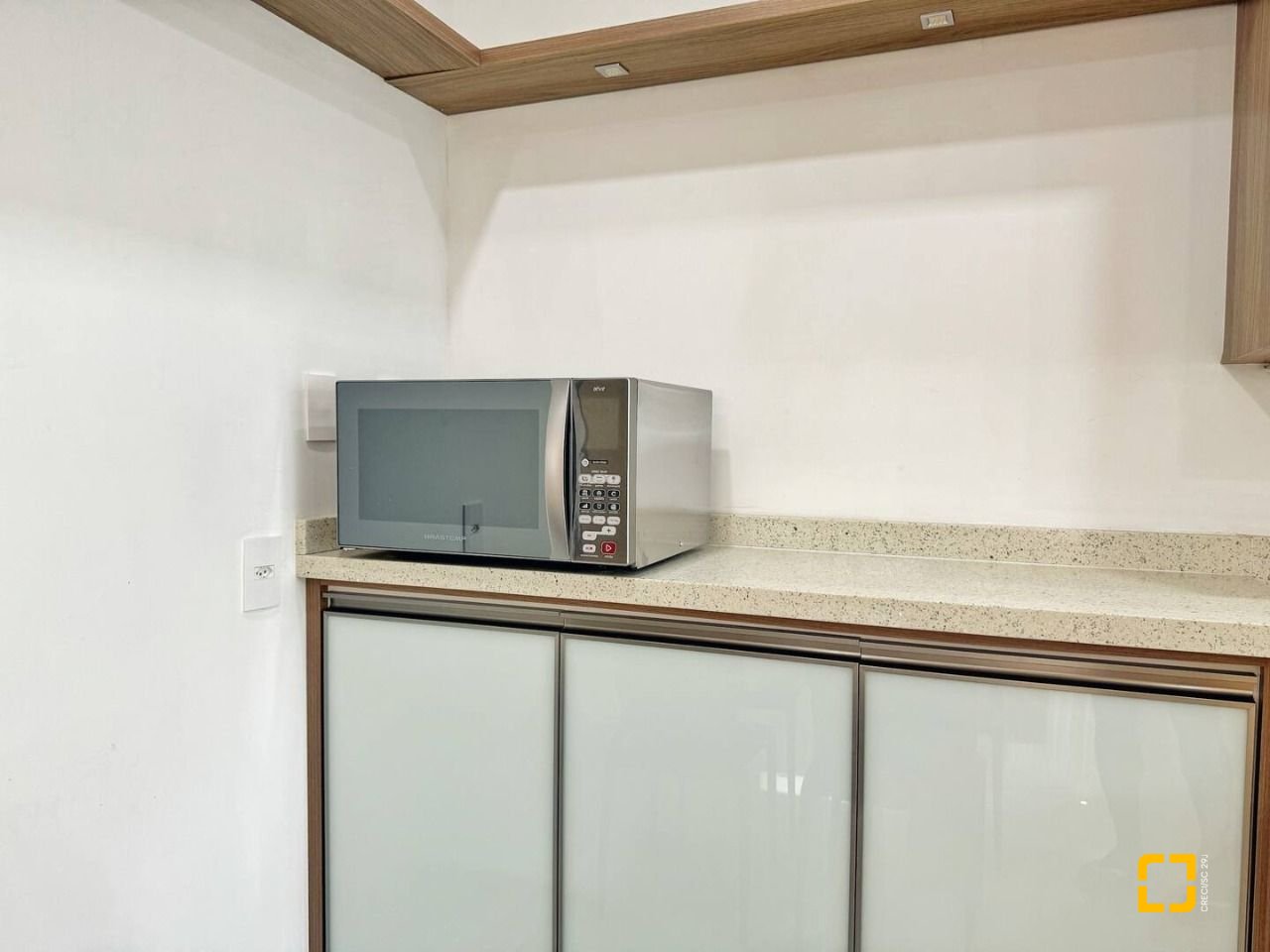 Cobertura com 200m², 4 quartos (sendo 1 suíte), 2 garagens, no bairro Ingleses em Florianópolis