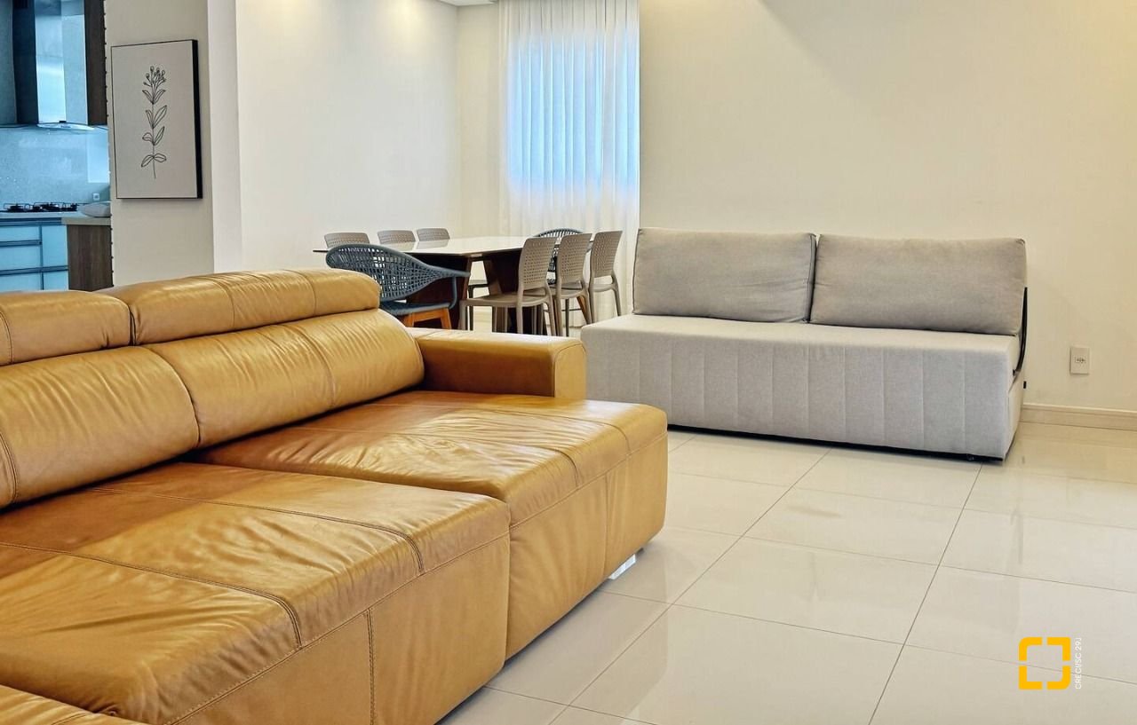 Cobertura com 200m², 4 quartos (sendo 1 suíte), 2 garagens, no bairro Ingleses em Florianópolis
