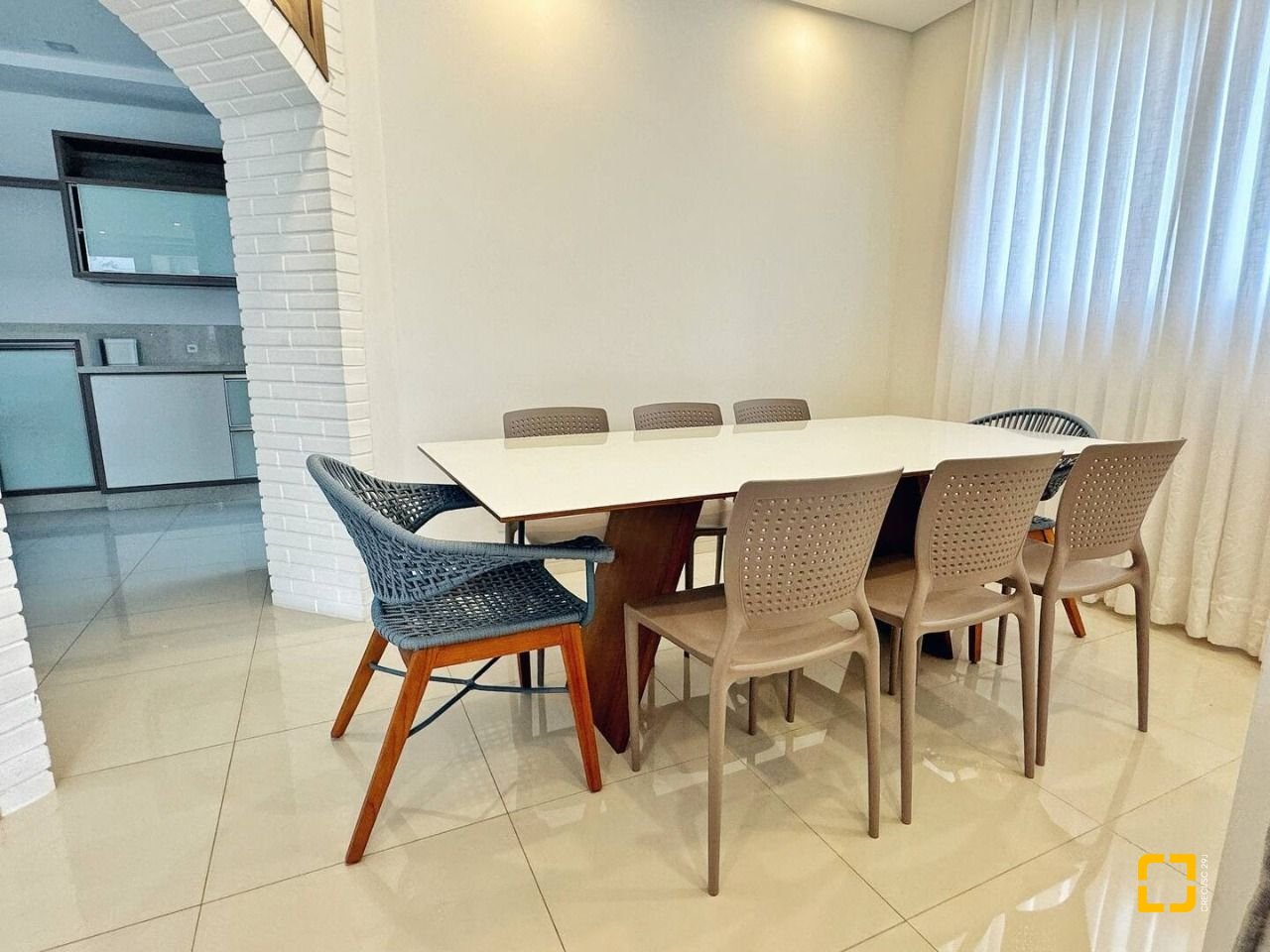 Cobertura com 200m², 4 quartos (sendo 1 suíte), 2 garagens, no bairro Ingleses em Florianópolis