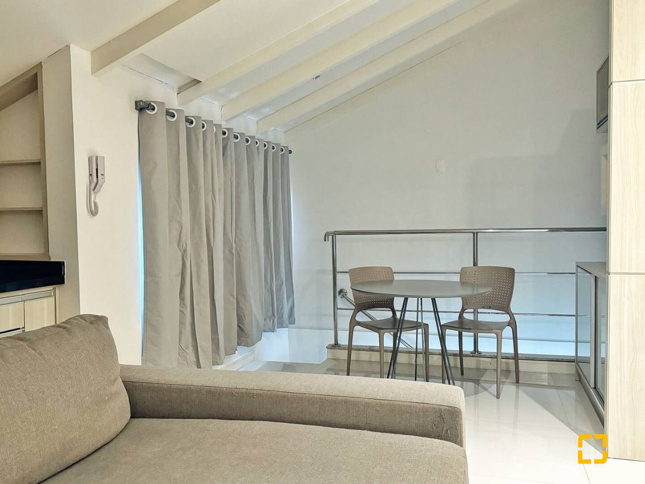 Cobertura com 200m², 4 quartos (sendo 1 suíte), 2 garagens, no bairro Ingleses em Florianópolis