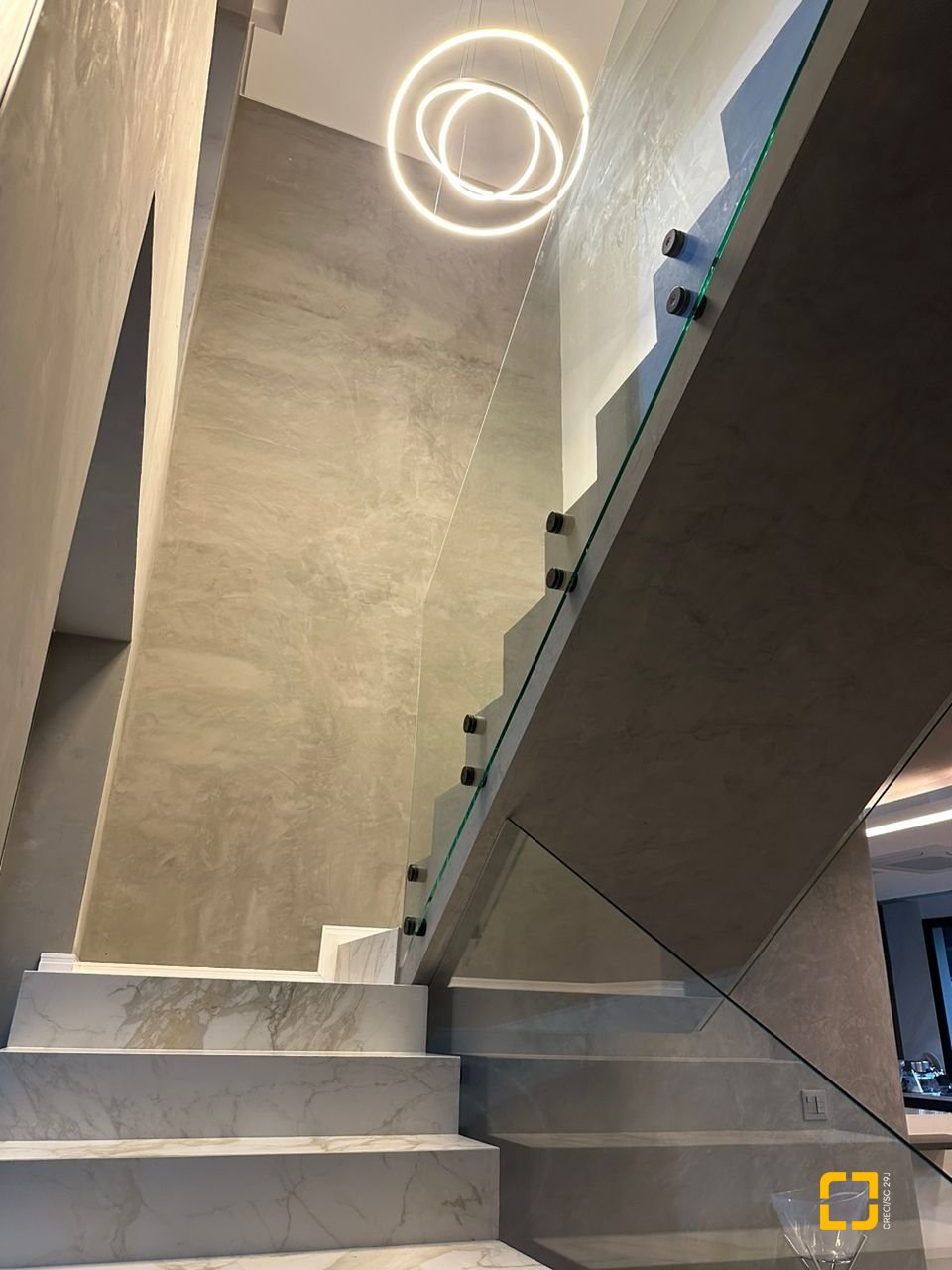 Casa com 323m², 8 quartos (sendo 4 suítes), 4 garagens, no bairro Ingleses em Florianópolis