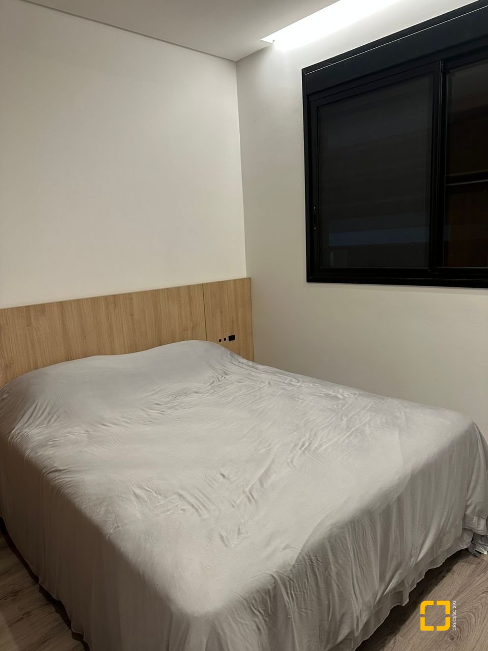 Casa com 323m², 8 quartos (sendo 4 suítes), 4 garagens, no bairro Ingleses em Florianópolis
