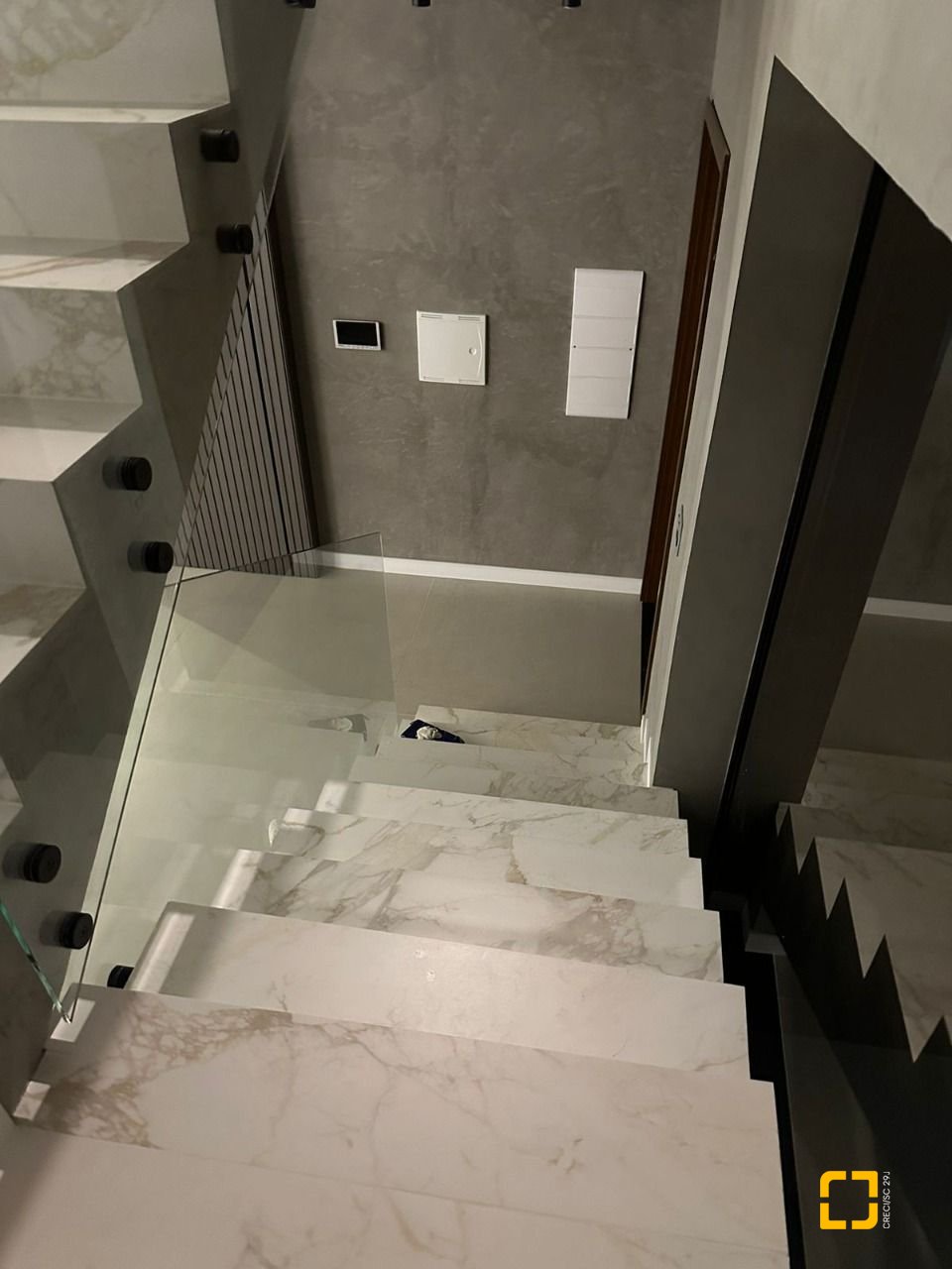 Casa com 323m², 8 quartos (sendo 4 suítes), 4 garagens, no bairro Ingleses em Florianópolis