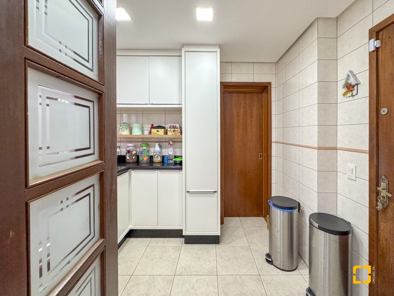 Casa com 230m², 4 quartos (sendo 1 suíte), 4 garagens, no bairro Jurerê Internacional em Florianópolis