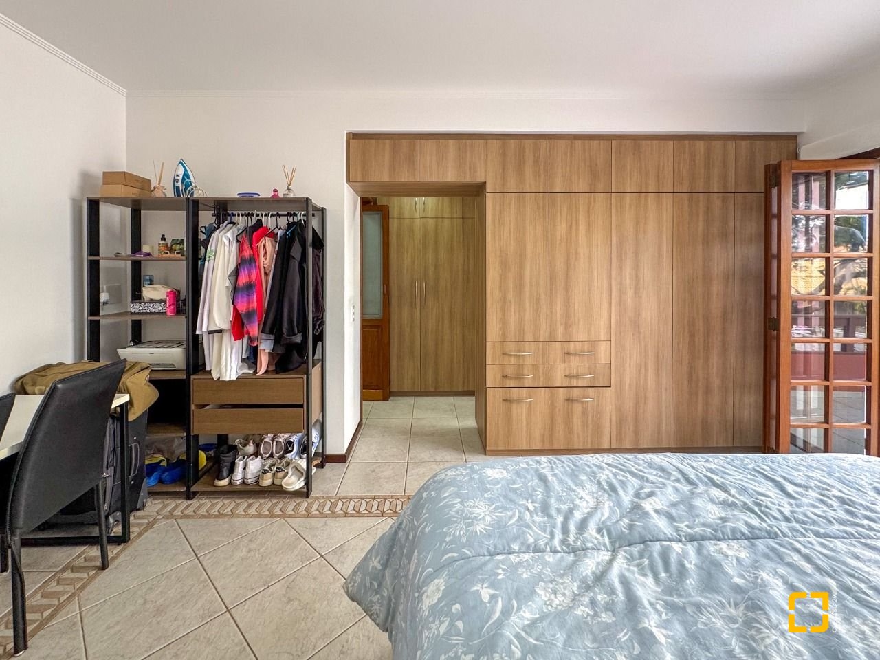 Casa com 230m², 4 quartos (sendo 1 suíte), 4 garagens, no bairro Jurerê Internacional em Florianópolis