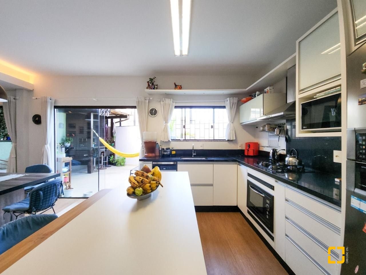 Casa com 95m², 4 quartos (sendo 1 suíte), 2 garagens, no bairro Saco dos Limões em Florianópolis