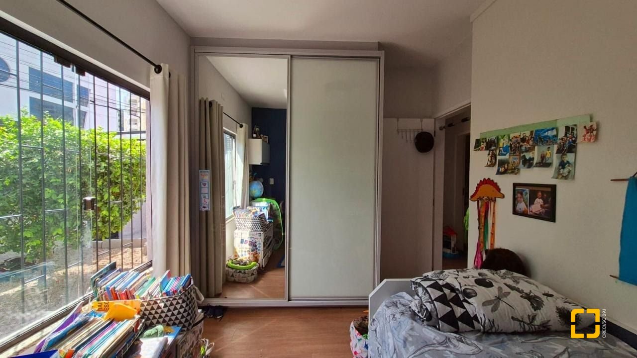 Casa com 95m², 4 quartos (sendo 1 suíte), 2 garagens, no bairro Saco dos Limões em Florianópolis