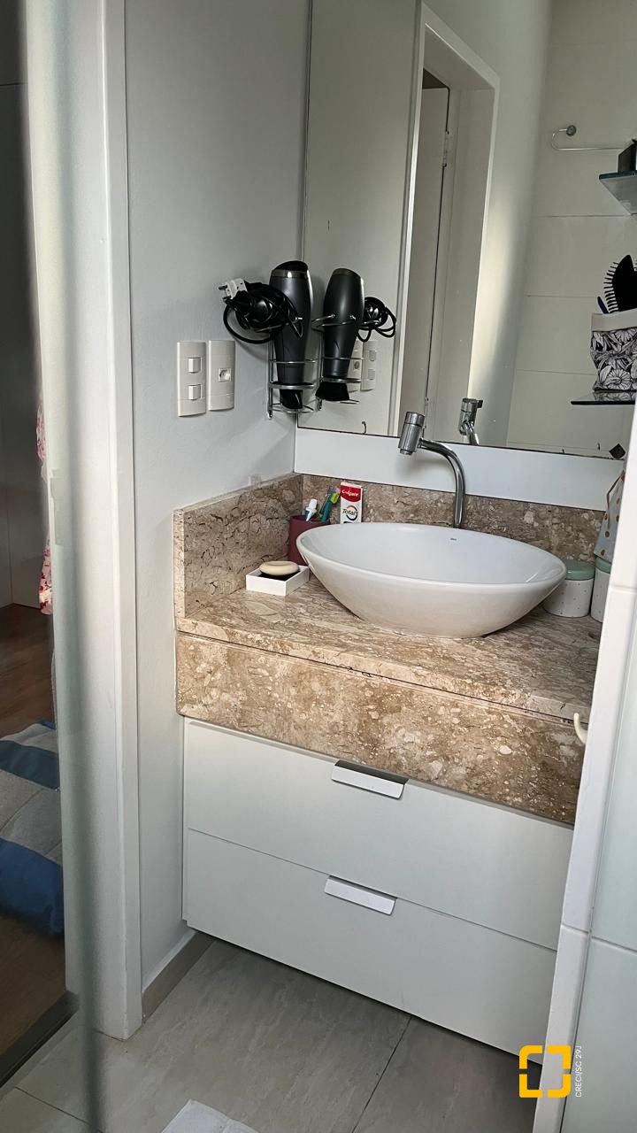 Casa com 95m², 4 quartos (sendo 1 suíte), 2 garagens, no bairro Saco dos Limões em Florianópolis