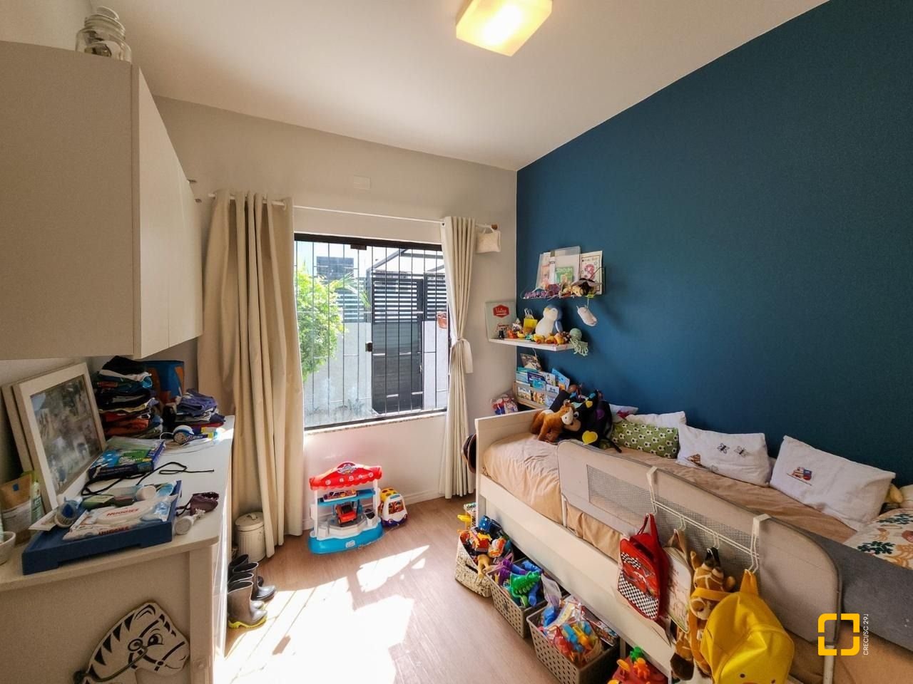 Casa com 95m², 4 quartos (sendo 1 suíte), 2 garagens, no bairro Saco dos Limões em Florianópolis