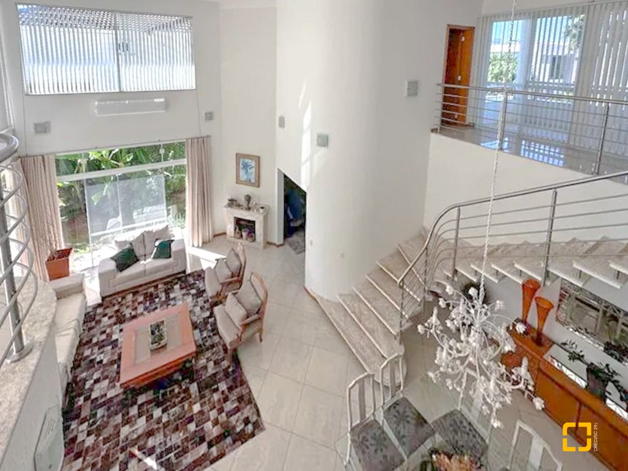 Casa com 605m², 11 quartos (sendo 5 suítes), 6 garagens, no bairro Jurerê Internacional em Florianópolis
