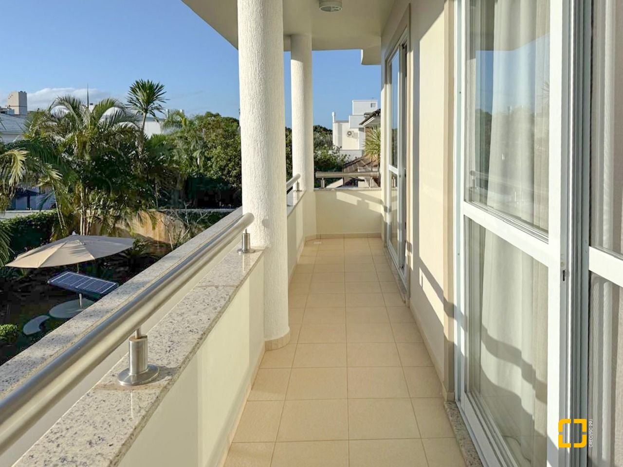 Casa com 605m², 11 quartos (sendo 5 suítes), 6 garagens, no bairro Jurerê Internacional em Florianópolis