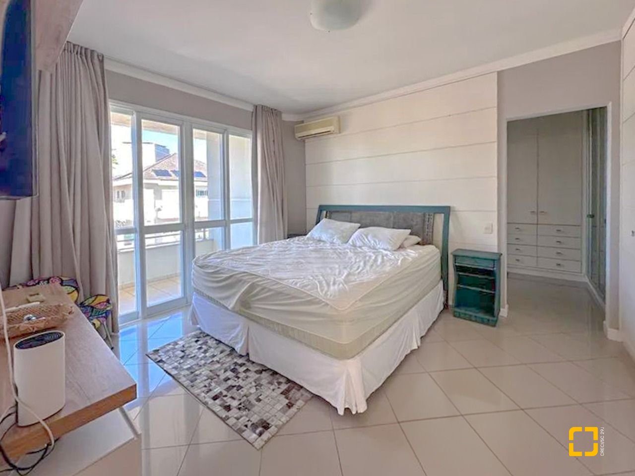 Casa com 605m², 11 quartos (sendo 5 suítes), 6 garagens, no bairro Jurerê Internacional em Florianópolis