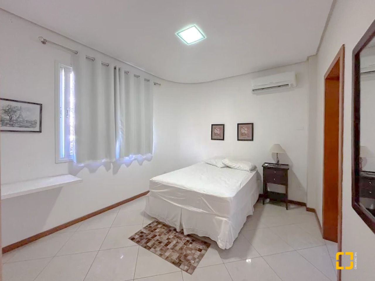 Casa com 605m², 11 quartos (sendo 5 suítes), 6 garagens, no bairro Jurerê Internacional em Florianópolis