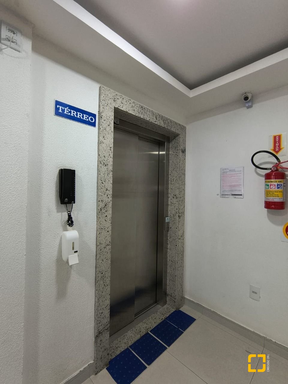 Apartamento com 129m², 6 quartos (sendo 3 suítes), 1 garagem, no bairro Ingleses em Florianópolis