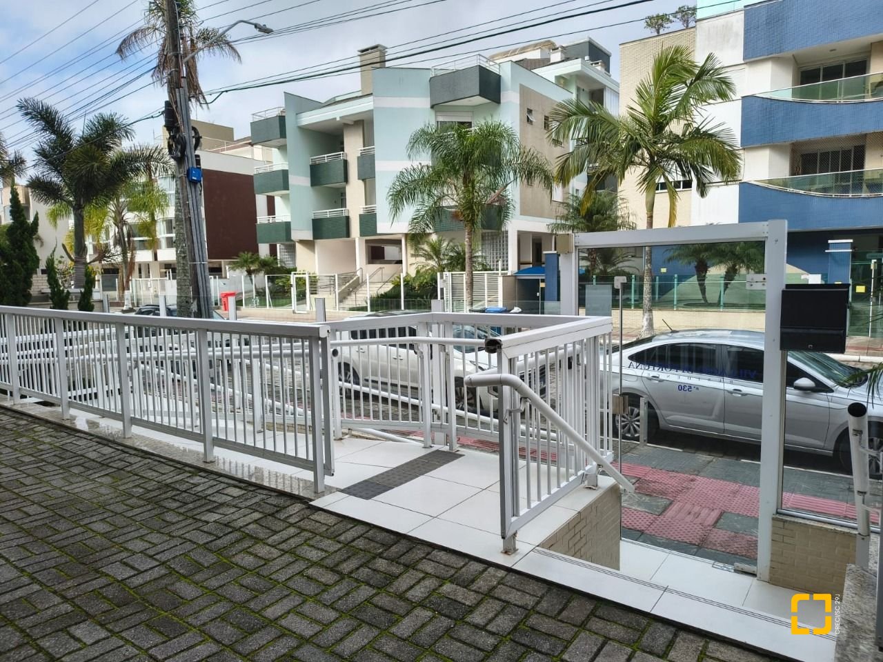 Apartamento com 129m², 6 quartos (sendo 3 suítes), 1 garagem, no bairro Ingleses em Florianópolis