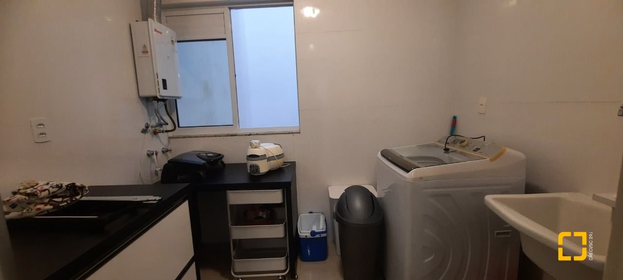 Apartamento com 129m², 6 quartos (sendo 3 suítes), 1 garagem, no bairro Ingleses em Florianópolis