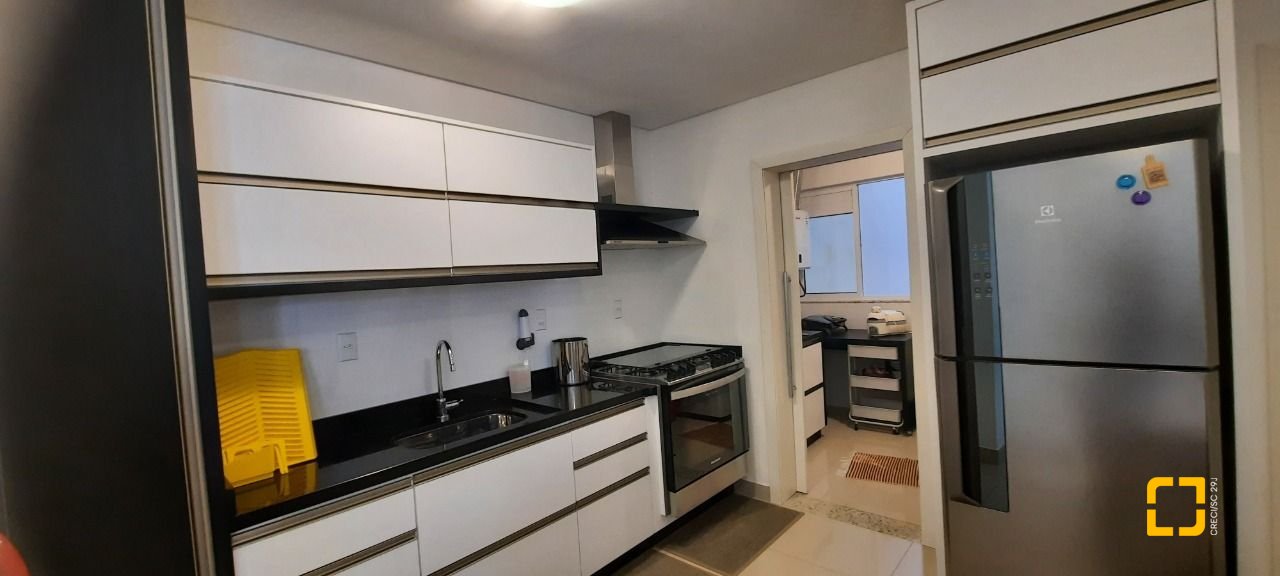 Apartamento com 129m², 6 quartos (sendo 3 suítes), 1 garagem, no bairro Ingleses em Florianópolis
