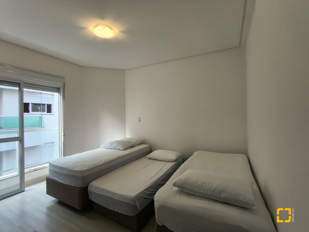 Apartamento com 129m², 6 quartos (sendo 3 suítes), 1 garagem, no bairro Ingleses em Florianópolis
