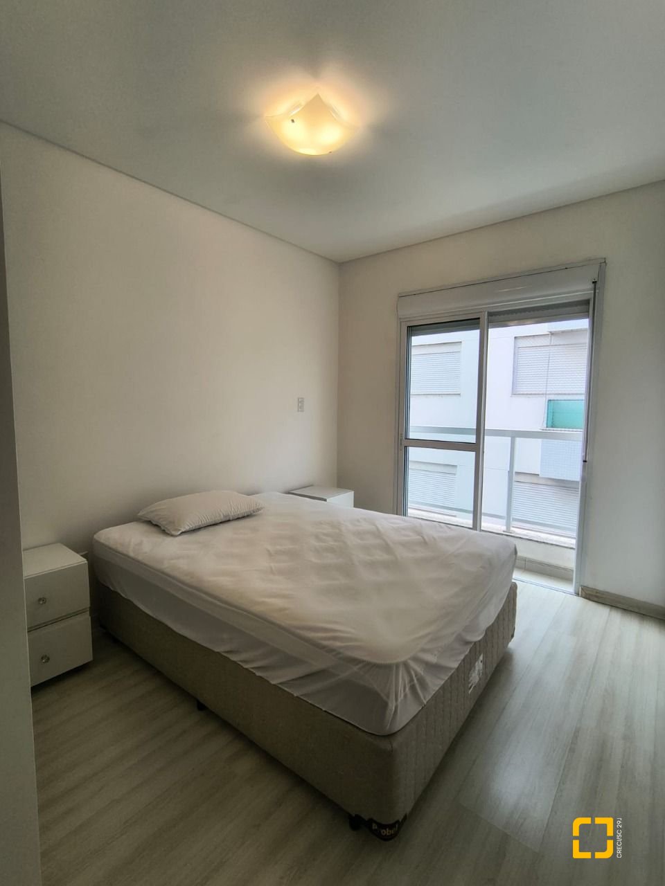 Apartamento com 129m², 6 quartos (sendo 3 suítes), 1 garagem, no bairro Ingleses em Florianópolis