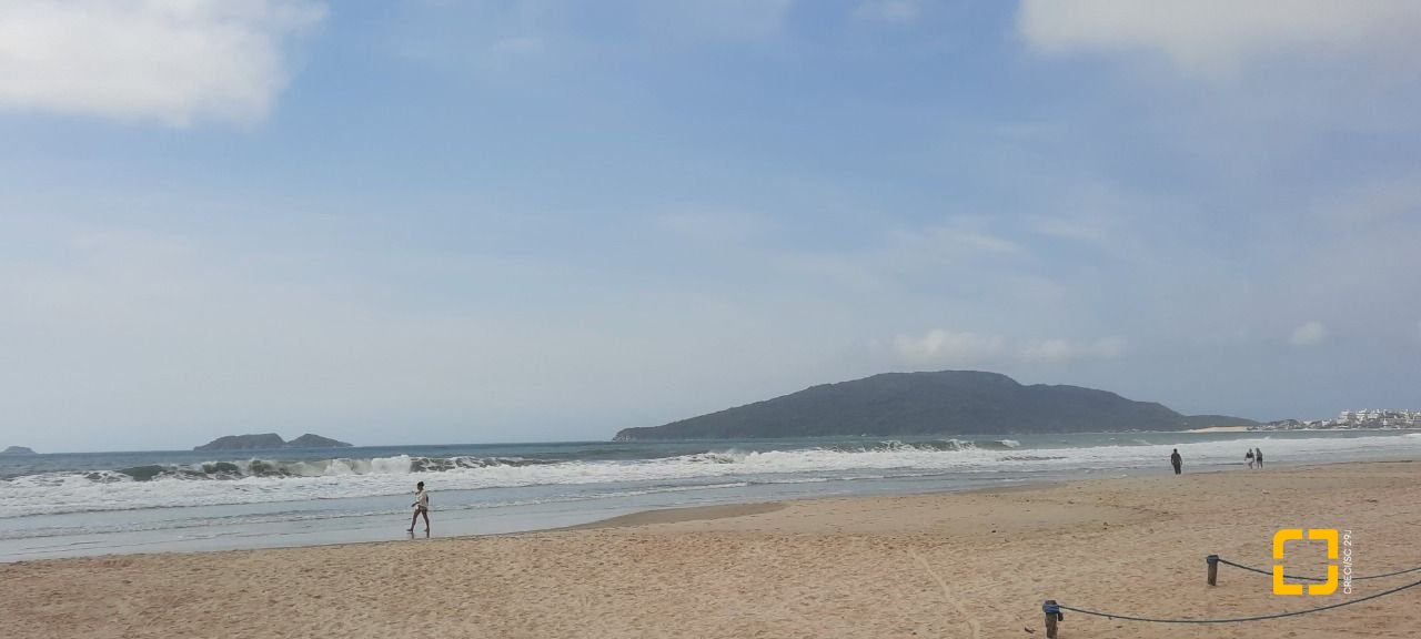 Apartamento com 129m², 6 quartos (sendo 3 suítes), 1 garagem, no bairro Ingleses em Florianópolis