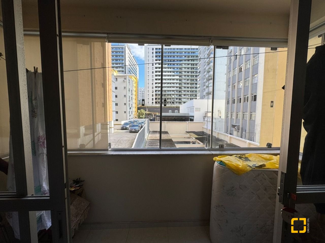 Apartamento com 48m², 2 quartos (sendo 1 suíte), 1 garagem, no bairro Centro em Florianópolis