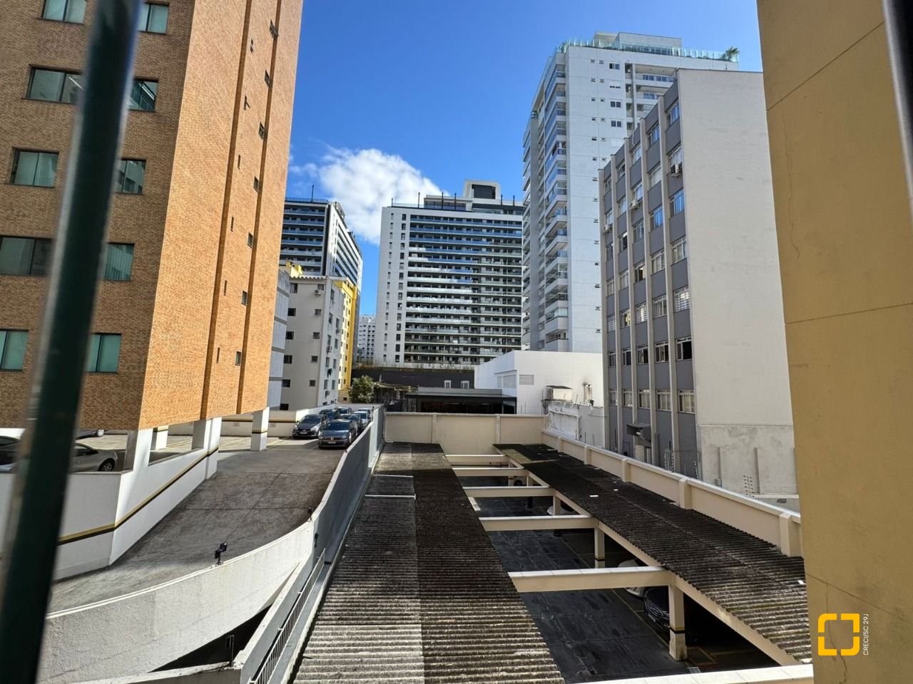 Apartamento com 48m², 1 quarto (sendo 1 suíte), 1 garagem, no bairro Centro em Florianópolis