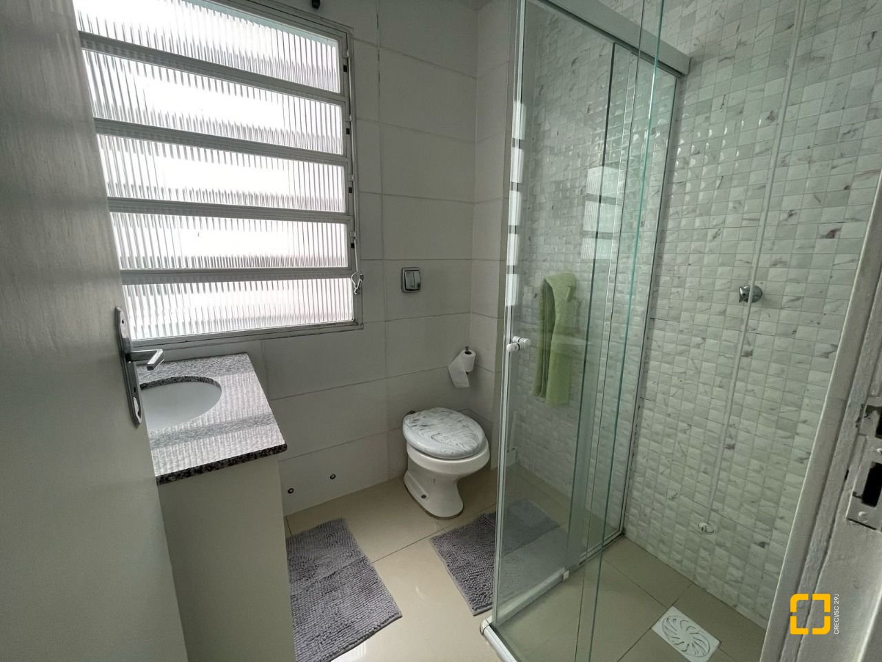 Apartamento com 68m², 2 quartos, no bairro Balneário em Florianópolis