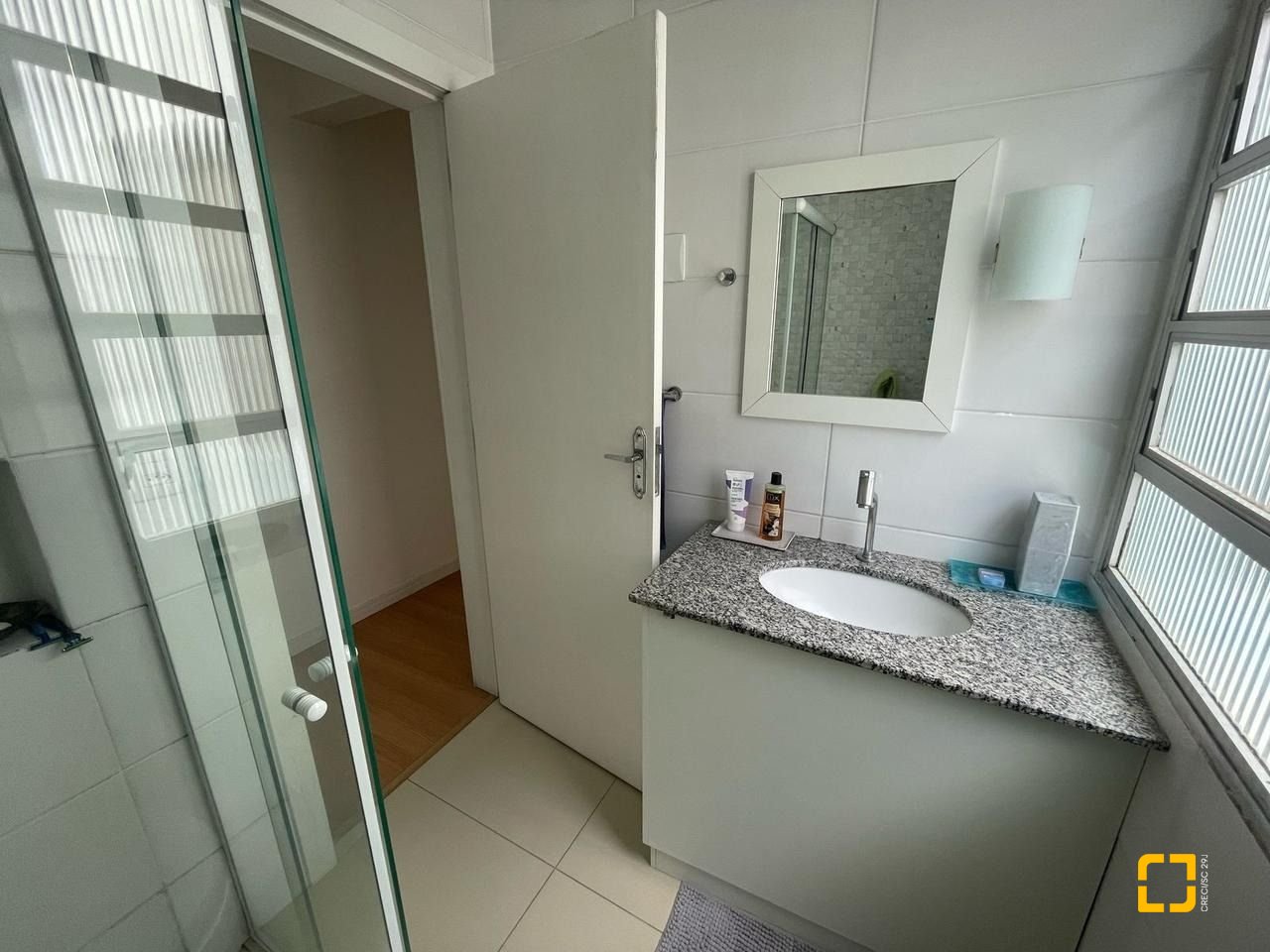 Apartamento com 68m², 2 quartos, no bairro Balneário em Florianópolis