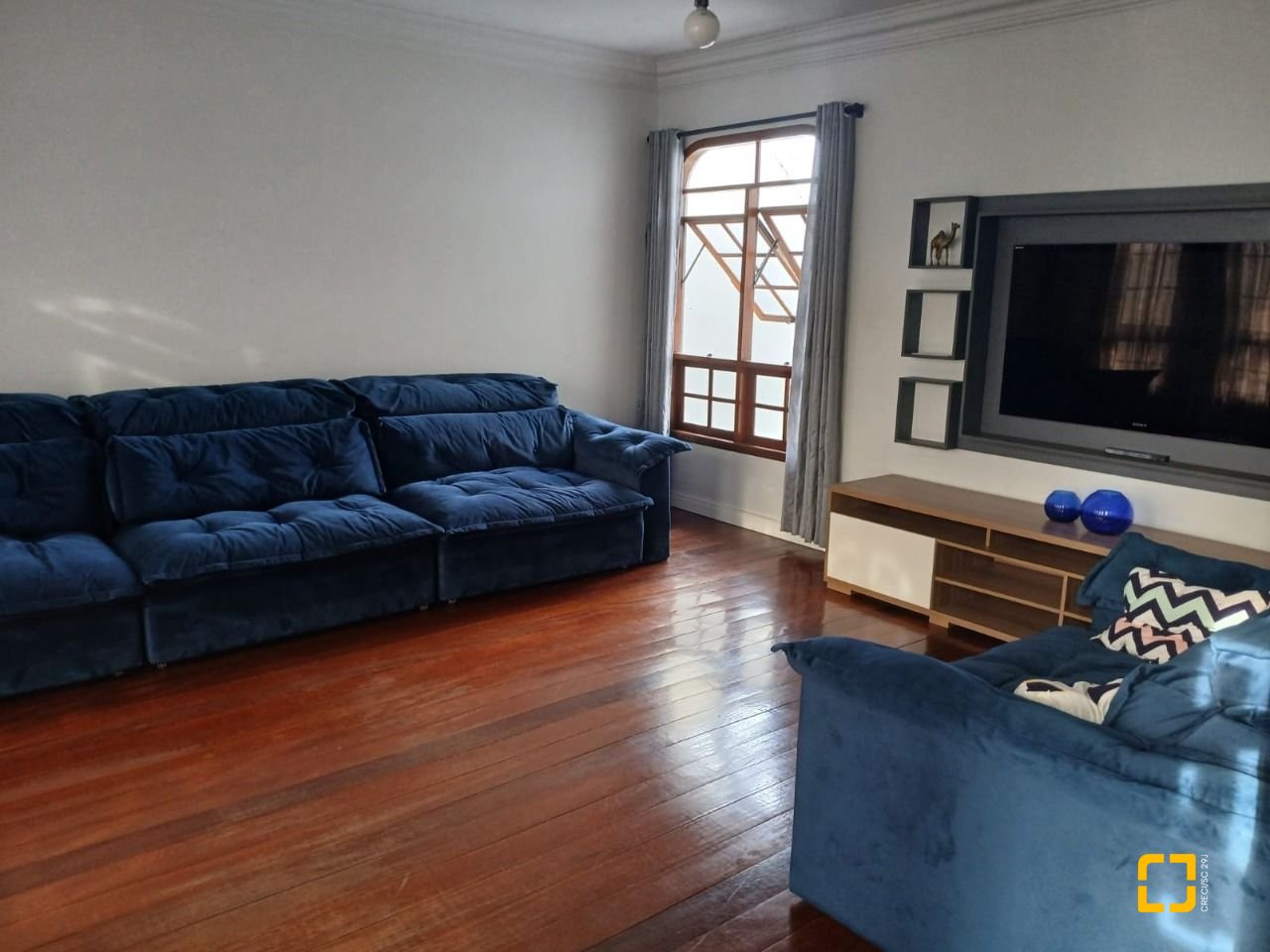 Casa com 191m², 4 quartos (sendo 1 suíte), 2 garagens, no bairro Ipiranga em São José
