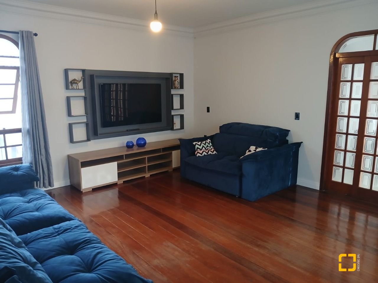 Casa com 191m², 4 quartos (sendo 1 suíte), 2 garagens, no bairro Ipiranga em São José