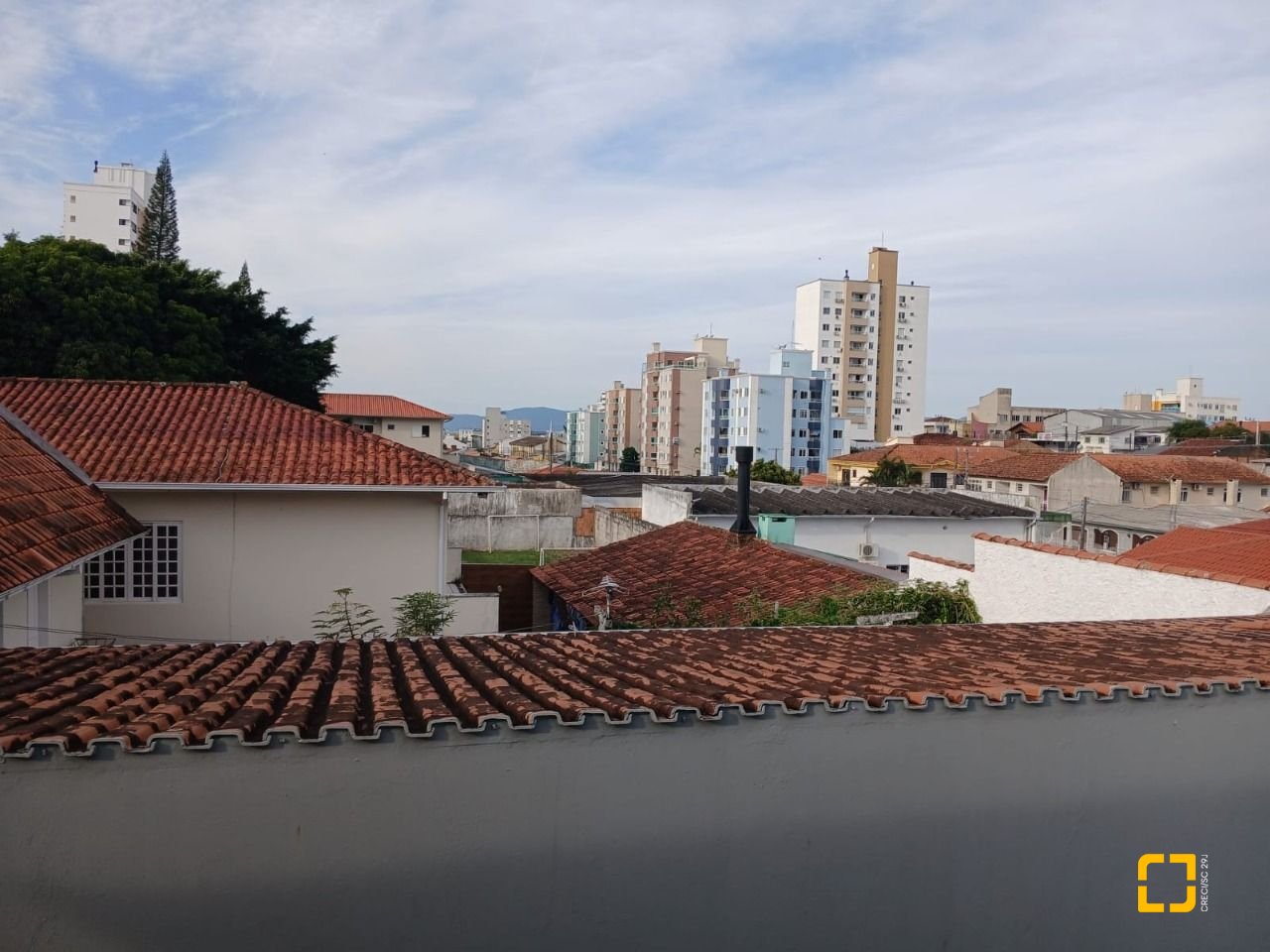 Casa com 191m², 4 quartos (sendo 1 suíte), 2 garagens, no bairro Ipiranga em São José