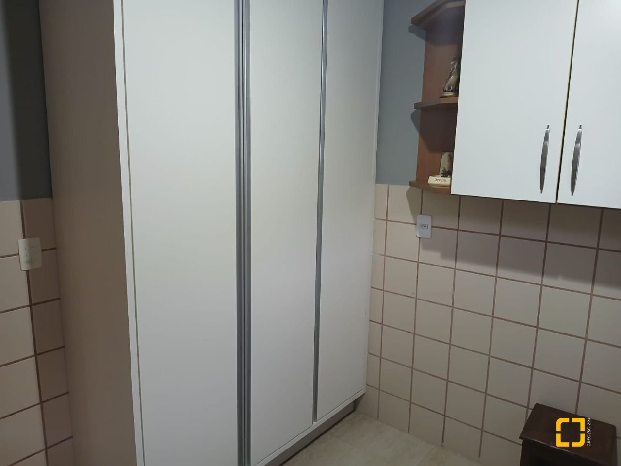 Casa com 191m², 4 quartos (sendo 1 suíte), 2 garagens, no bairro Ipiranga em São José