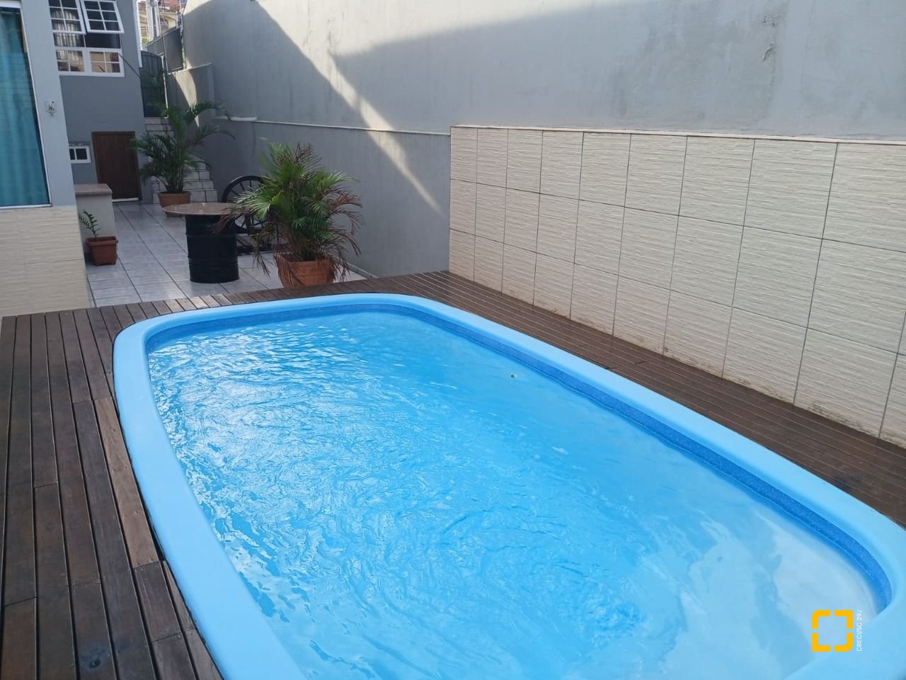 Casa com 191m², 4 quartos (sendo 1 suíte), 2 garagens, no bairro Ipiranga em São José