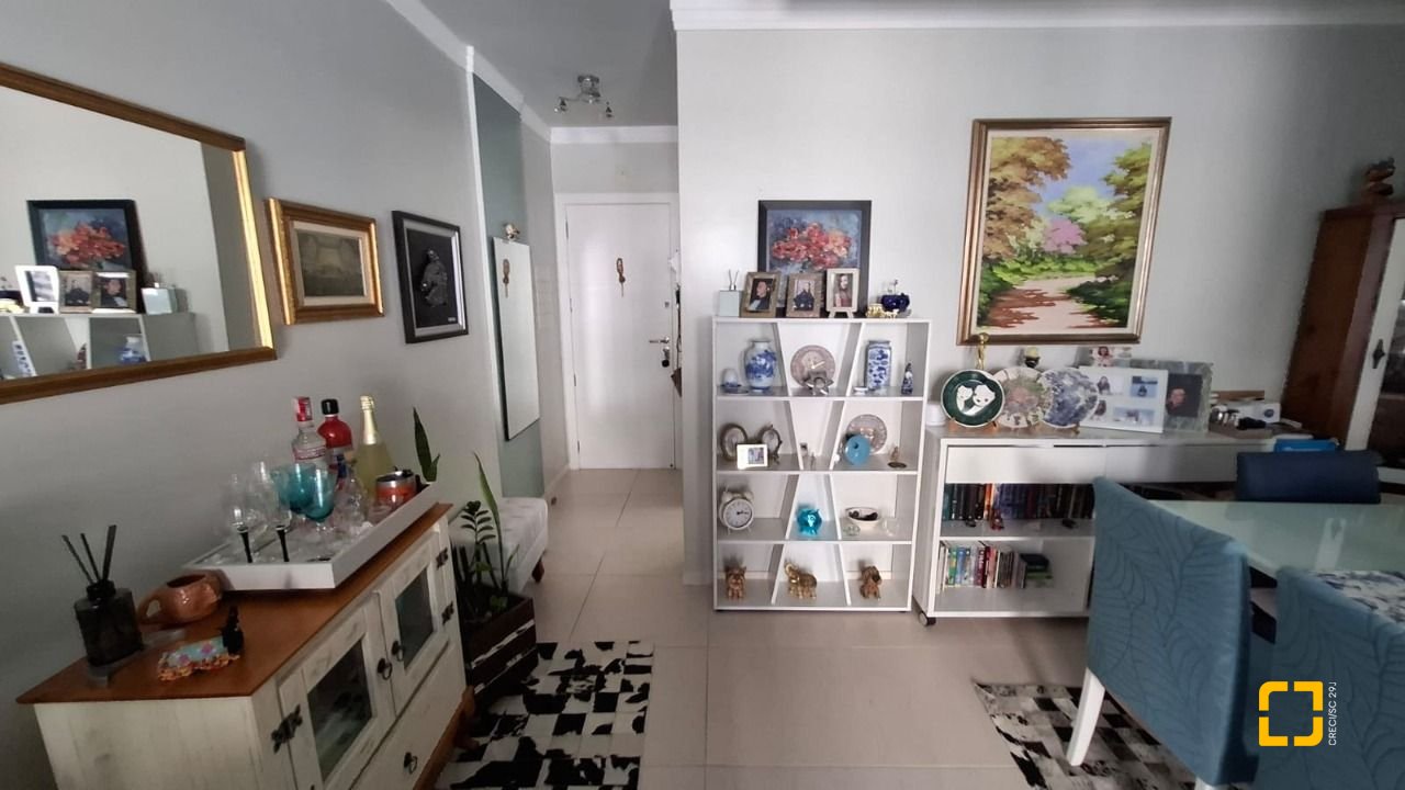 Apartamento com 81m², 3 quartos (sendo 1 suíte), 1 garagem, no bairro Itacorubi em Florianópolis