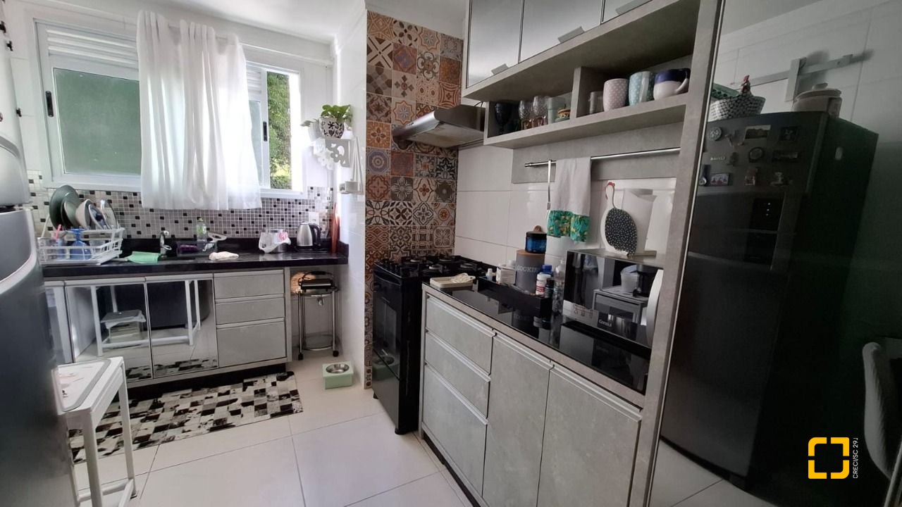 Apartamento com 81m², 3 quartos (sendo 1 suíte), 1 garagem, no bairro Itacorubi em Florianópolis