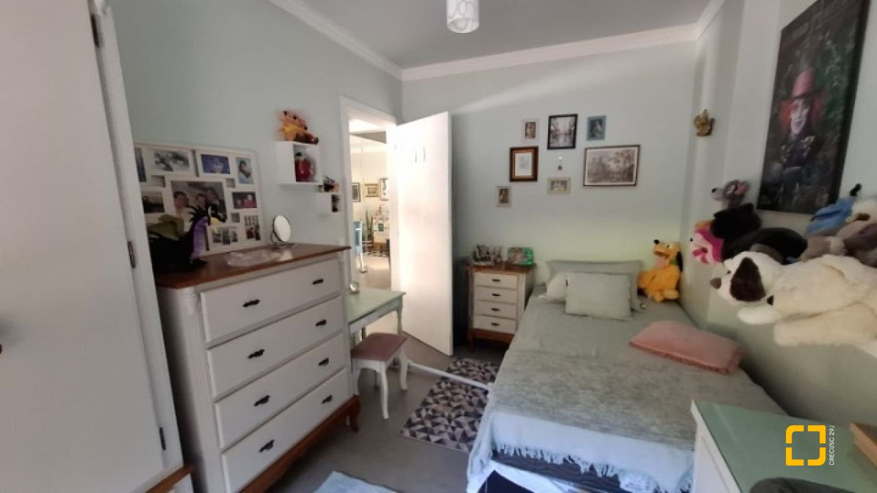 Apartamento com 81m², 3 quartos (sendo 1 suíte), 1 garagem, no bairro Itacorubi em Florianópolis