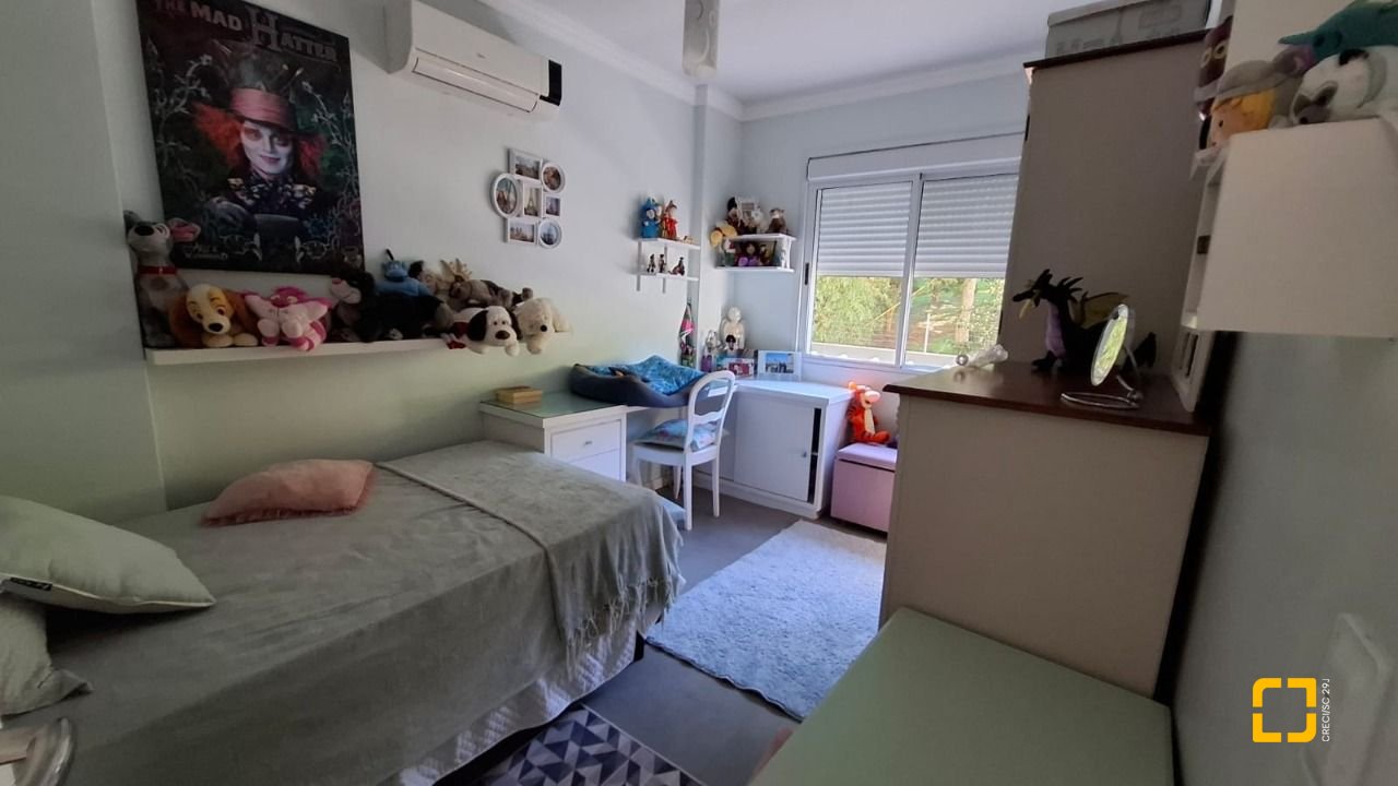 Apartamento com 81m², 3 quartos (sendo 1 suíte), 1 garagem, no bairro Itacorubi em Florianópolis