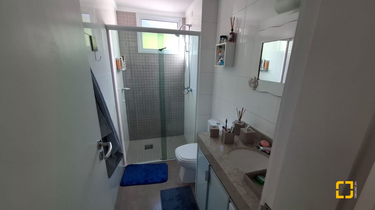 Apartamento com 81m², 3 quartos (sendo 1 suíte), 1 garagem, no bairro Itacorubi em Florianópolis
