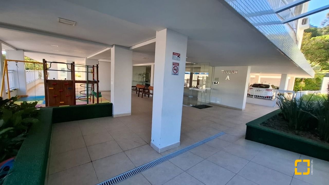 Apartamento com 81m², 3 quartos (sendo 1 suíte), 1 garagem, no bairro Itacorubi em Florianópolis
