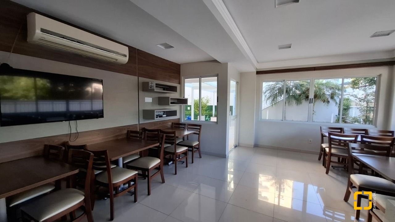Apartamento com 81m², 3 quartos (sendo 1 suíte), 1 garagem, no bairro Itacorubi em Florianópolis