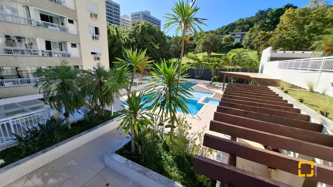 Apartamento com 81m², 3 quartos (sendo 1 suíte), 1 garagem, no bairro Itacorubi em Florianópolis