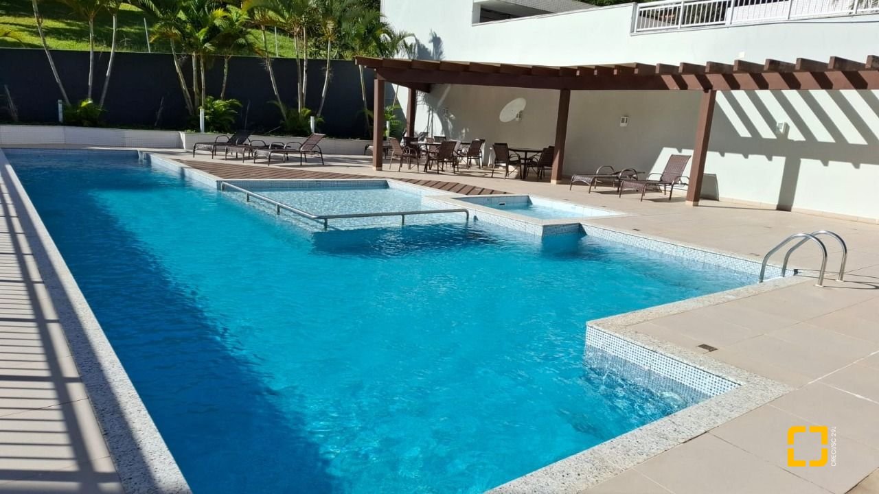 Apartamento com 81m², 3 quartos (sendo 1 suíte), 1 garagem, no bairro Itacorubi em Florianópolis