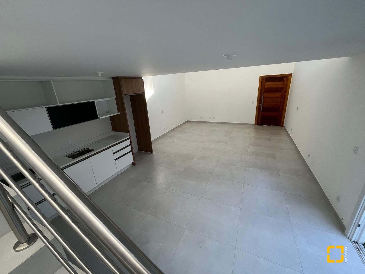 Casa de Condomínio com 192m², 6 quartos (sendo 3 suítes), 2 garagens, no bairro Cachoeira do Bom Jesus em Florianópolis