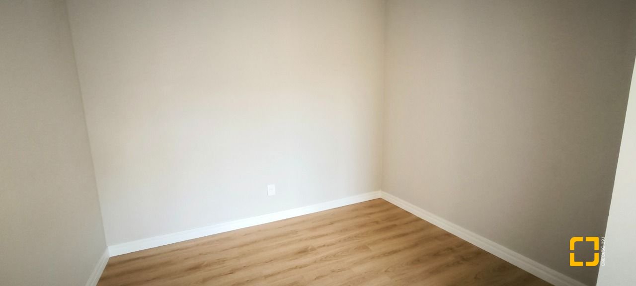 Casa de Condomínio com 165m², 3 quartos (sendo 1 suíte), 2 garagens, no bairro Beira Rio em Biguaçu