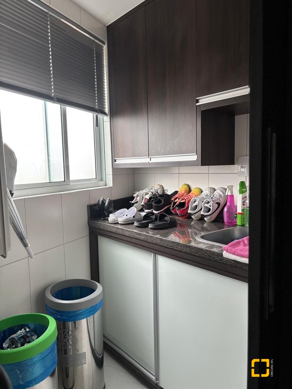Apartamento com 173m², 4 quartos (sendo 2 suítes), 2 garagens, no bairro Campinas em São José