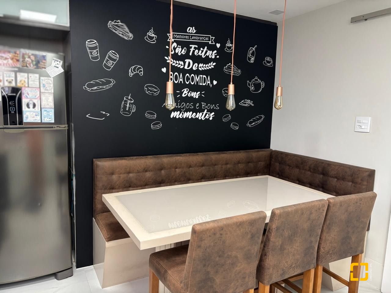 Apartamento com 173m², 4 quartos (sendo 2 suítes), 2 garagens, no bairro Campinas em São José