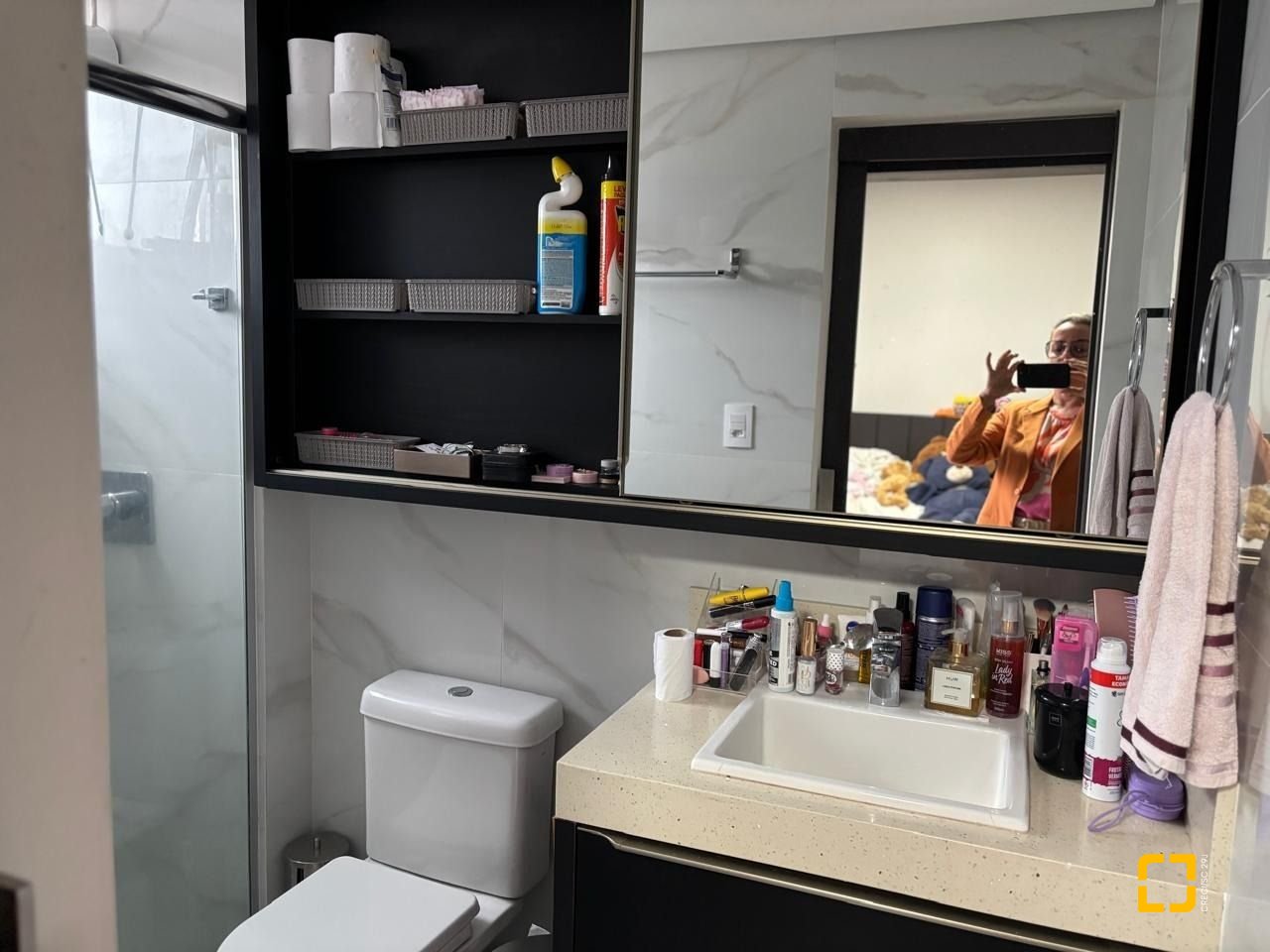 Apartamento com 173m², 4 quartos (sendo 2 suítes), 2 garagens, no bairro Campinas em São José