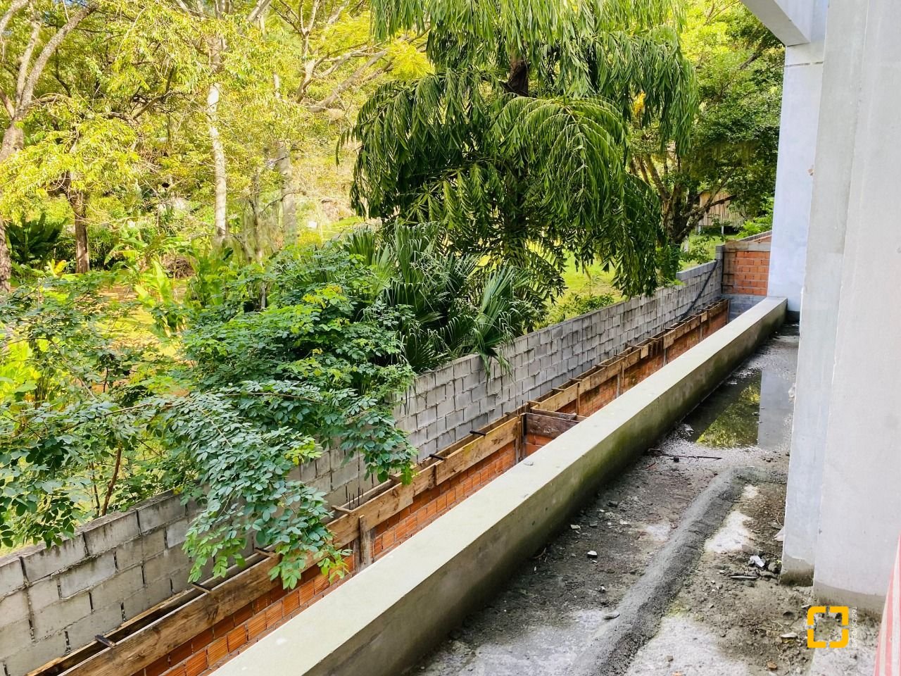 Apartamento com 70m², 3 quartos (sendo 1 suíte), 1 garagem, no bairro Lagoa de Conceição em Florianópolis